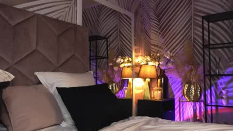 EvaRhea online show from April 2026 02:56:01 AM