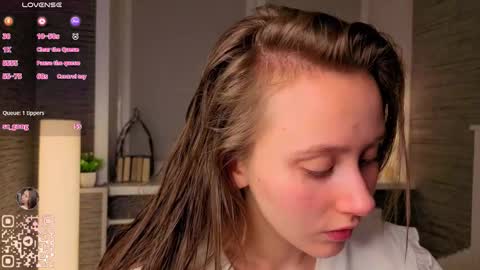 Eva online show from December 2025 07:20:01 PM