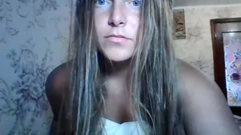 evasapples2026 online show from July 2026 09:26:01 AM