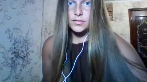 evasapples2026 online show from July 2026 05:28:02 PM