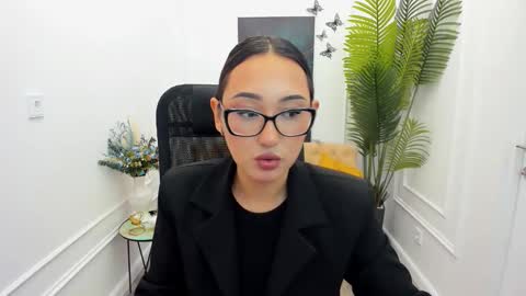 evasarazardje online show from November 2025 05:07:01 AM