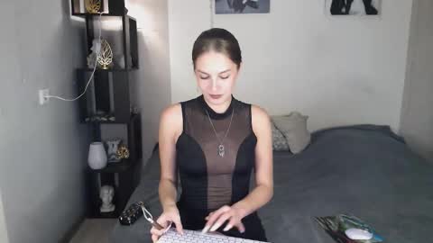 Eva online show from September 2025 04:36:02 AM