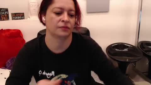 Eva Twiss online show from May 2026 06:37:01 PM