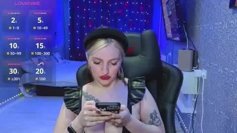 Snapshot of evavibe chatting on January 2026 05:15:01 PM evavibe online show from January 2026 05:15:01 PM