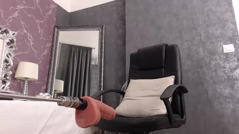 Eva online show from December 2024 07:32:02 PM