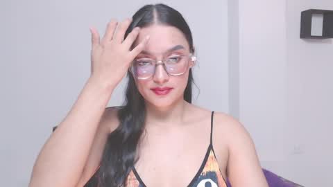 Snapshot of eve_rox18 chatting on April 2026 03:19:01 AM Eve Rox18 online show from April 2026 03:19:01 AM