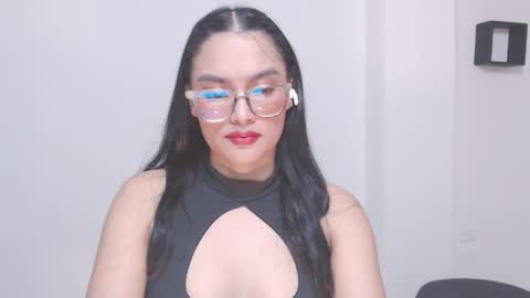 Snapshot of eve_rox18 chatting on May 2026 10:49:02 PM Eve Rox18 online show from May 2026 10:49:02 PM