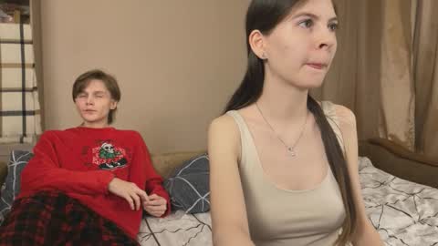 EveRobert online show from February 2026 07:06:02 PM