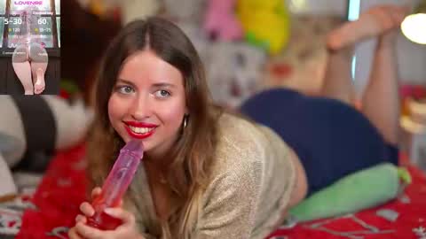 Snapshot of evechuuuus chatting on September 2025 03:57:01 PM Evechuuu online show from September 2025 03:57:01 PM