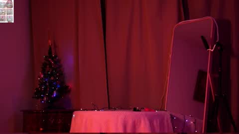 Snapshot of evechuuuus chatting on March 2026 05:16:01 PM Evechuuu online show from March 2026 05:16:01 PM