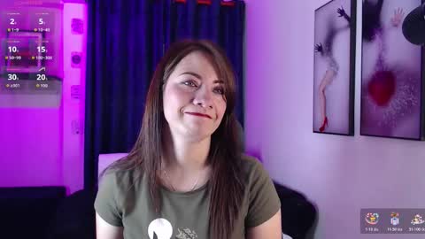 Evee online show from December 2025 10:17:02 PM