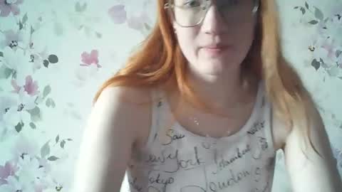 Snapshot of eveliina_shy chatting on March 2026 07:48:02 AM Evelina online show from March 2026 07:48:02 AM