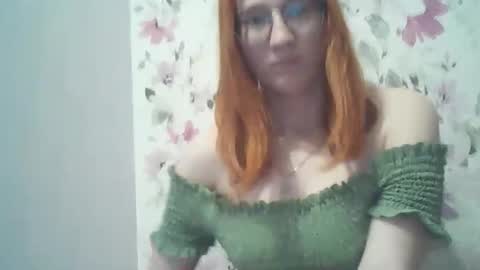 Snapshot of eveliina_shy chatting on April 2026 02:36:02 PM Evelina online show from April 2026 02:36:02 PM
