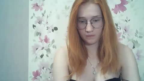 Snapshot of eveliina_shy chatting on April 2026 02:41:01 PM Evelina online show from April 2026 02:41:01 PM