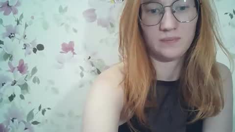 Snapshot of eveliina_shy chatting on May 2026 02:34:02 PM Evelina online show from May 2026 02:34:02 PM