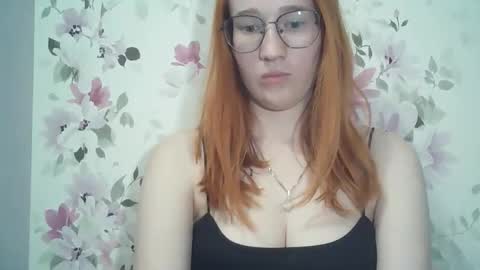Snapshot of eveliina_shy chatting on May 2026 03:41:02 PM Evelina online show from May 2026 03:41:02 PM