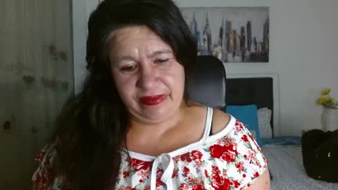 evelin_12_ online show from May 2026 02:45:01 PM