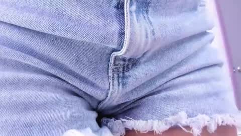 evelin__thompsson online show from May 2026 03:15:01 AM