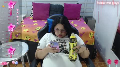 evelin zaens online show from January 2025 10:06:02 AM