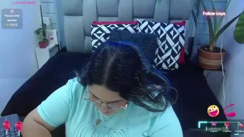Snapshot of evelin_zaens chatting on May 2026 04:28:02 AM evelin zaens online show from May 2026 04:28:02 AM