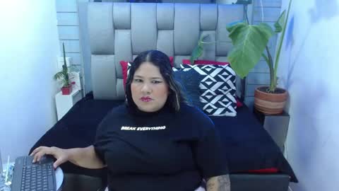 Snapshot of evelin_zaens chatting on May 2026 04:40:01 AM evelin zaens online show from May 2026 04:40:01 AM