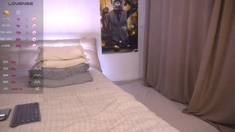 Snapshot of evelina_fox chatting on January 2025 01:35:01 PM Evelina online show from January 2025 01:35:01 PM