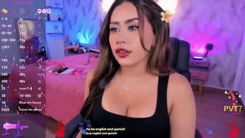 Eveline  online show from September 2025 07:30:02 PM