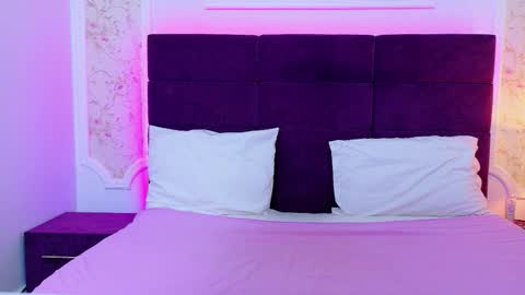 Snapshot of evelinhill chatting on February 2026 05:01:02 AM EvelinHill online show from February 2026 05:01:02 AM