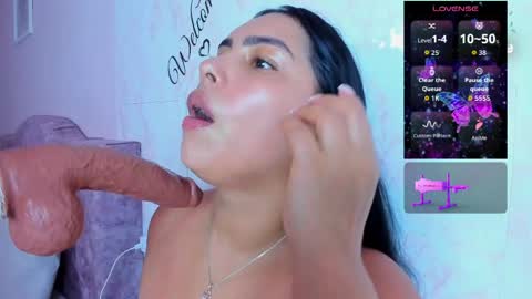 Evelinn belen online show from May 2026 04:02:02 PM