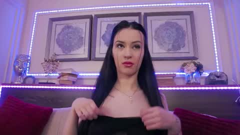 Evelin online show from May 2026 11:15:01 AM