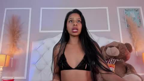 evelyn ebony online show from December 2024 09:33:02 AM