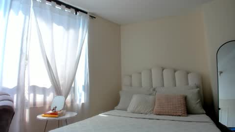 Eve online show from November 2025 05:00:02 PM