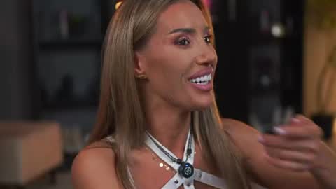 Evelyn online show from June 2026 06:11:02 PM