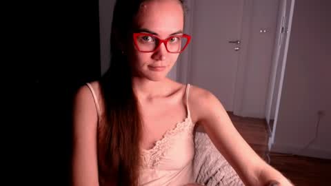 Evelyn online show from April 2026 09:41:02 AM