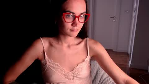 Evelyn online show from June 2026 12:02:01 PM