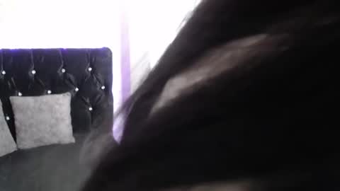 Evelyn  online show from November 2025 11:36:02 PM