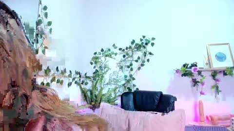 evelyn_miller___ online show from April 2026 02:33:01 PM