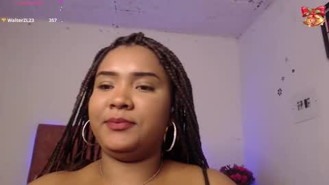 Snapshot of evelyn_sandoval chatting on December 2024 05:37:01 AM Evelyn Sandoval online show from December 2024 05:37:01 AM