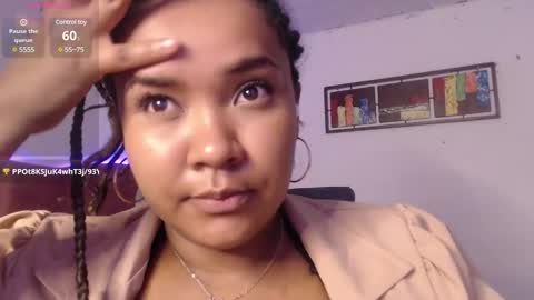 Snapshot of evelyn_sandoval chatting on January 2025 08:33:01 AM Evelyn Sandoval online show from January 2025 08:33:01 AM