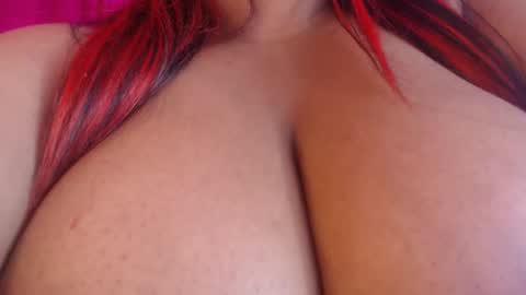 Snapshot of evelyn_sandoval chatting on November 2025 01:49:01 AM Evelyn Sandoval online show from November 2025 01:49:01 AM