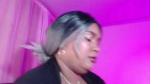 Snapshot of evelyn_sandoval chatting on February 2026 02:53:01 AM Evelyn Sandoval online show from February 2026 02:53:01 AM