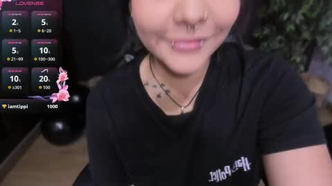 Snapshot of evelynaradia chatting on February 2026 11:36:02 AM Evelyn online show from February 2026 11:36:02 AM