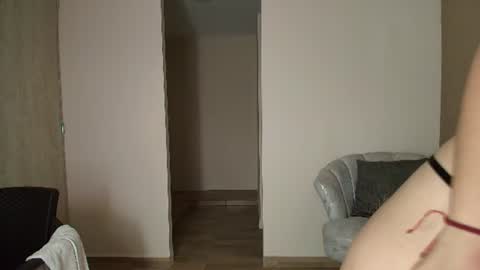  Evelyn  online show from July 2026 10:52:01 PM