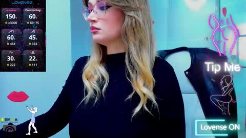 evelyne_rose online show from September 2025 04:58:01 AM