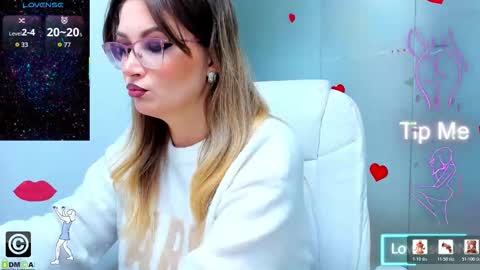 evelyne_rose online show from December 2025 06:19:01 AM