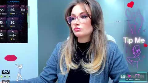 evelyne_rose online show from February 2026 06:08:02 AM