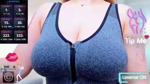 evelyne_rose online show from July 2026 05:33:02 AM