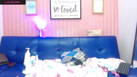 Snapshot of evelynheather_ chatting on December 2024 10:37:02 AM Saray online show from December 2024 10:37:02 AM