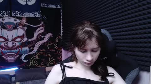 Snapshot of evelynjin_ chatting on November 2025 10:26:01 AM Evelyn online show from November 2025 10:26:01 AM