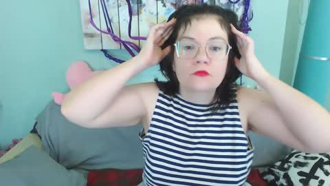 Everly online show from December 2024 03:02:02 AM